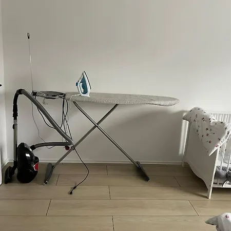 Schoene Moderne Wohnung, Terrasse זולינגן